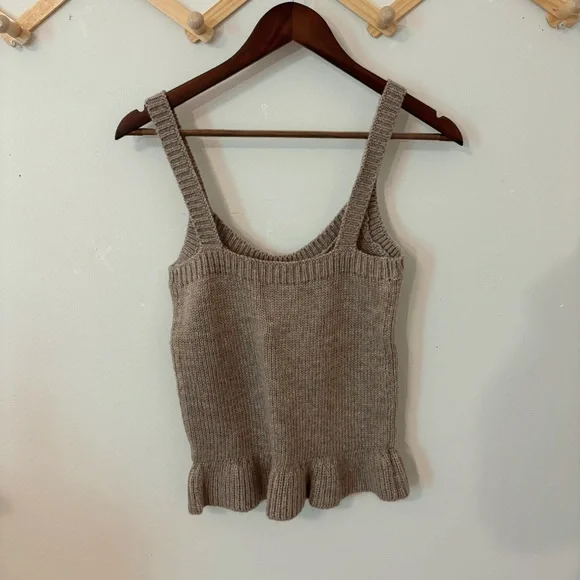 Sweater Cropped Ruffle Tank Top gray/brown NWT - Picture 3 of 9